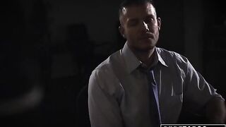 Shady reporter fucked Evelyn Claire in an office twist