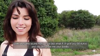 A pick-up guy fucked pretty runner in the open air