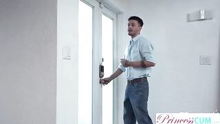A stepsister is airing out her pussy and a brother can’t resist