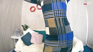 This MILF is a fan of well-endowed men and intense sex