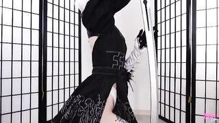 Medical exam for 2B’s slit in Nier Automata style