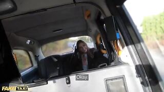 Jayla De Angelis gives the cabbie a blowjob through his glove