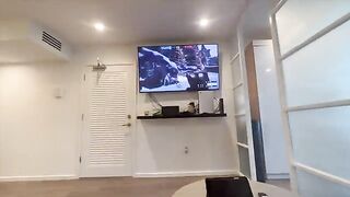 Babe won’t let her boyfriend finish his game, so they have sex instead