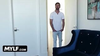 The hottest MILF Alix Lynx gets her pussy railed after blowing a guy’s balls dry