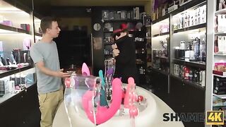 The guy played a trick on the shop assistant and had wild sex