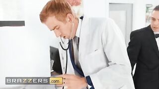 Doctor cures cold feet with his massive cock, Kiki Daniels style