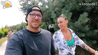 Two real couples are fucking in public, an incredible sight!