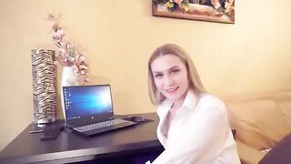 The girl is fucking with her boss at work to get promoted