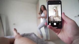 The photographer compensated the beautiful Lily with intense sex