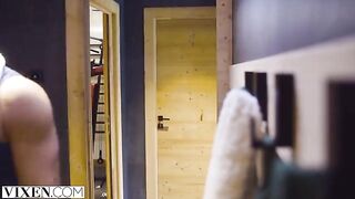 Petite skier Sonya has passionate sex in the Alps with a stunning Vixen