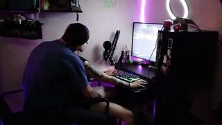 Gamer girl gets fucked hard while playing Destiny 2