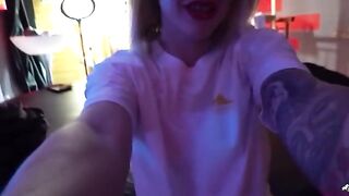 Behind the scene with Wet Kelly - Masturbating while actors play