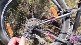 A beautiful girl has sex with a stranger she met outdoors