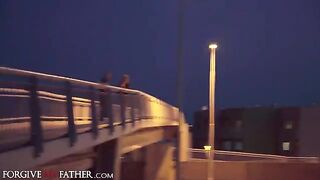Indian babe gets creampied after deepthroating a stranger’s cock