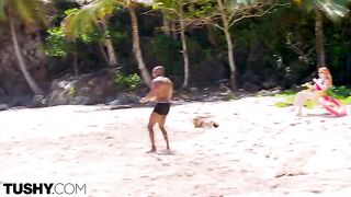 Tricky guy made a mess on the body of sexy girl Scarlett
