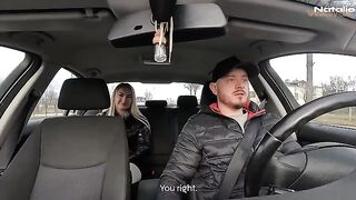 A hot girl got into the taxi and agreed to have sex for free