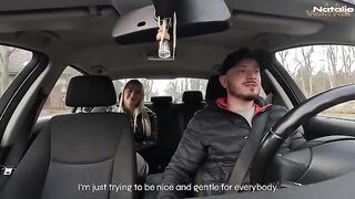 A hot girl got into the taxi and agreed to have sex for free