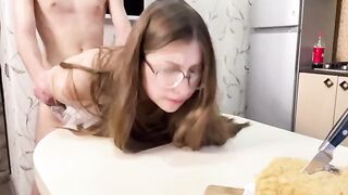 We have common interests with my stepsister, let's try to withstand