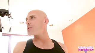 Blonde MILF Shayla Laveaux fucked by her personal trainer in the gym