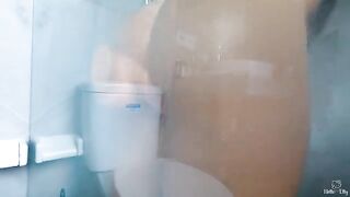 A nice man has sex with her younger stepsister, exploring intimate areas