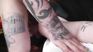 First MFM threesome for Hotmessjessxxx with Mr.BWC, featuring intense action