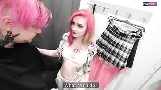 A hot chick was fucked in the dressing room by a naughty guy