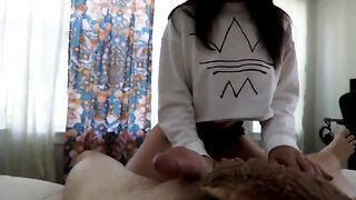 Amateur couple enjoys reverse cowgirl sex first thing in the morning