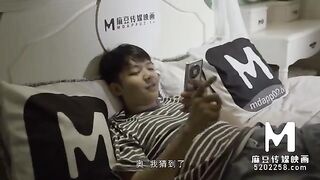 Hot Chinese model competes for sex with other beautiful girls in this steamy video