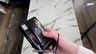 A student was photographed by a fake photographer during a secret shooting