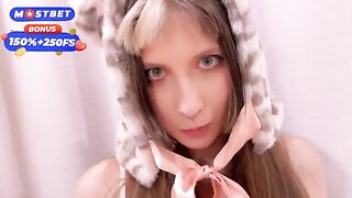 A girl was fucked in her pussy by a huge cock of a quadrober