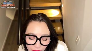 Annoying a lazy secretary with sex in the office