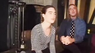 Hairy girl's pussy is not for the faint-hearted