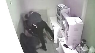 The camera is hiding and captures sex in the office