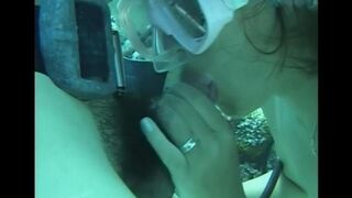 Fucking a girl with a hairy pussy underwater