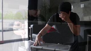 A hot girl is fucking with the police officer who caught her