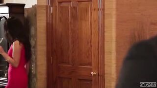 Two sisters share cock sucking with their friend in the bathroom, 60fps