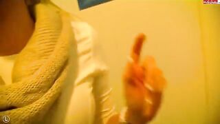 A girl made a blowjob for the stranger in the toilet, who picked her up