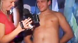 A bunch of drunk people fucked at a home party, it was awesome