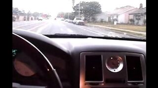 The guy paid for the taxi and received a blowjob in the car