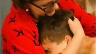 A hot woman with glasses seduced a man to fuck her well