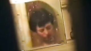 A drunken woman got fucked in a bath by a soldier