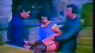 Retro threesome sex with the hottest Italian girls