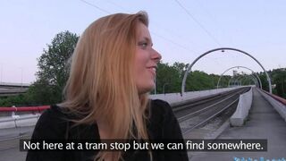 Hot blonde girl is having fun with a guy in the bushes on Karachi