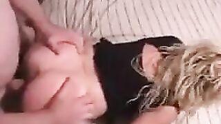 The husband roughly fucked his wife at home in a daring move
