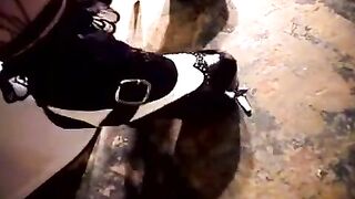 A cute girl was sitting on the toilet and masturbating her pussy