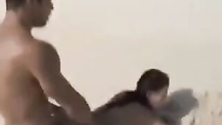 A hot chick has sex on the public beach with her lover