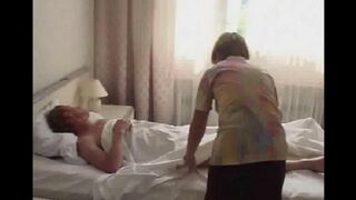 The daughter decided to wake her father up with her pussy