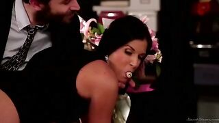 A secretary gets her hairy pussy licked by the boss right on his table