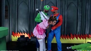 Bunch of pussies gets fucked in a sex performance