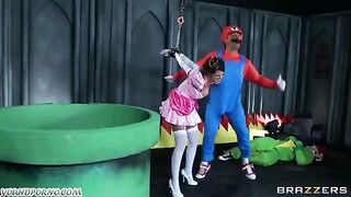 Bunch of pussies gets fucked in a sex performance